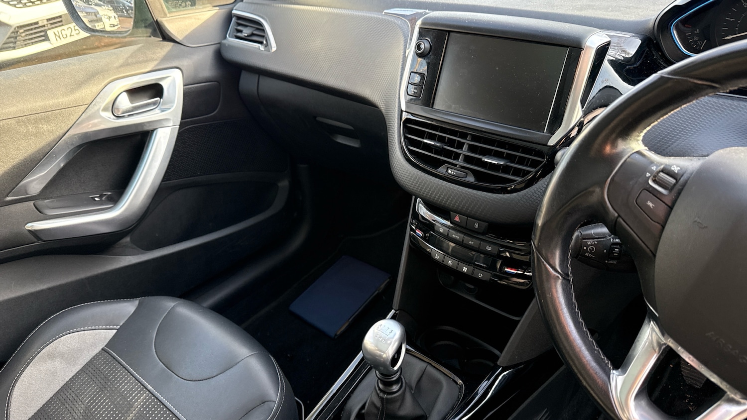 Used Peugeot 2008 2019 for sale - 76971097: Photo 14