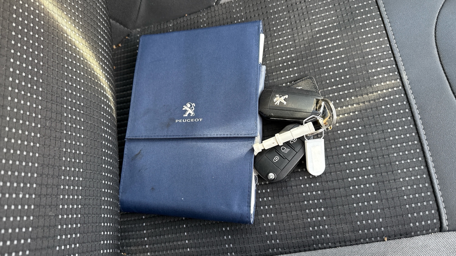 Used Peugeot 2008 2019 for sale - 76971097: Photo 19