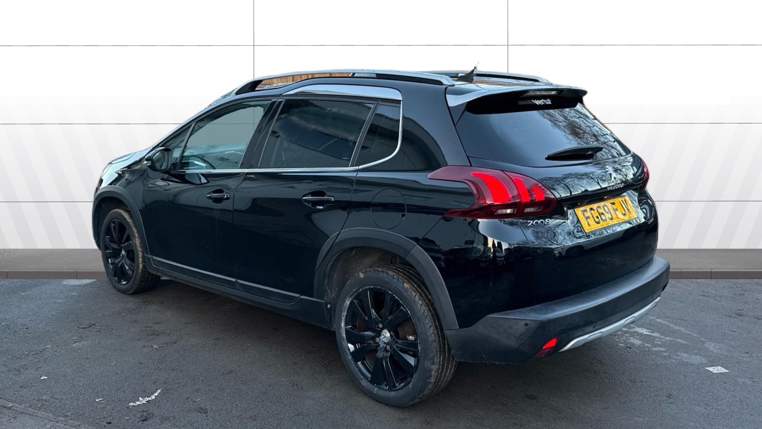 Used Peugeot 2008 2019 for sale - 76971097: Photo 2