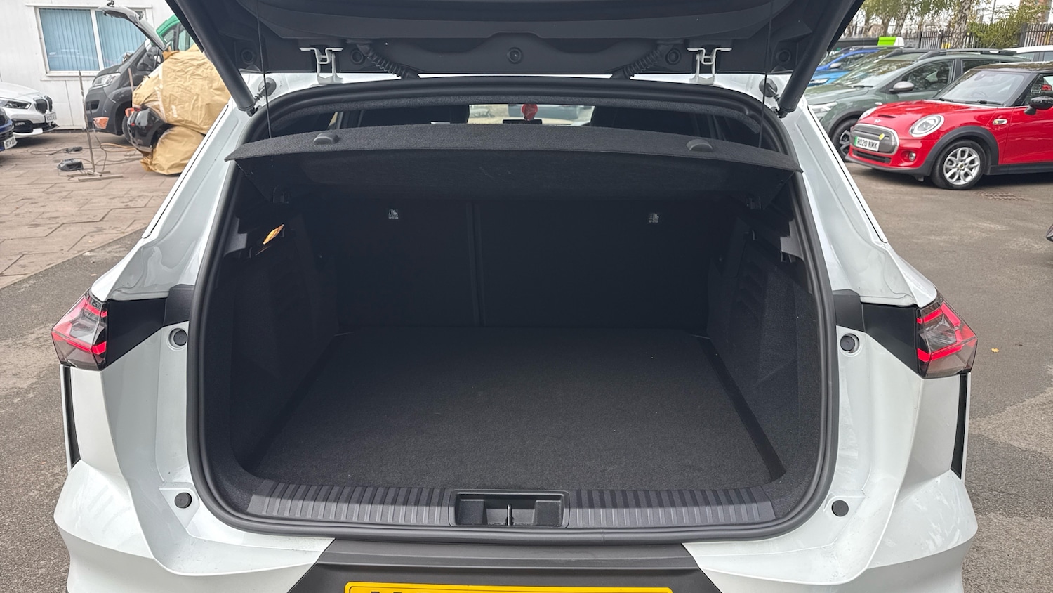 Used Renault Other 2025 for sale - 76146447: Photo 4