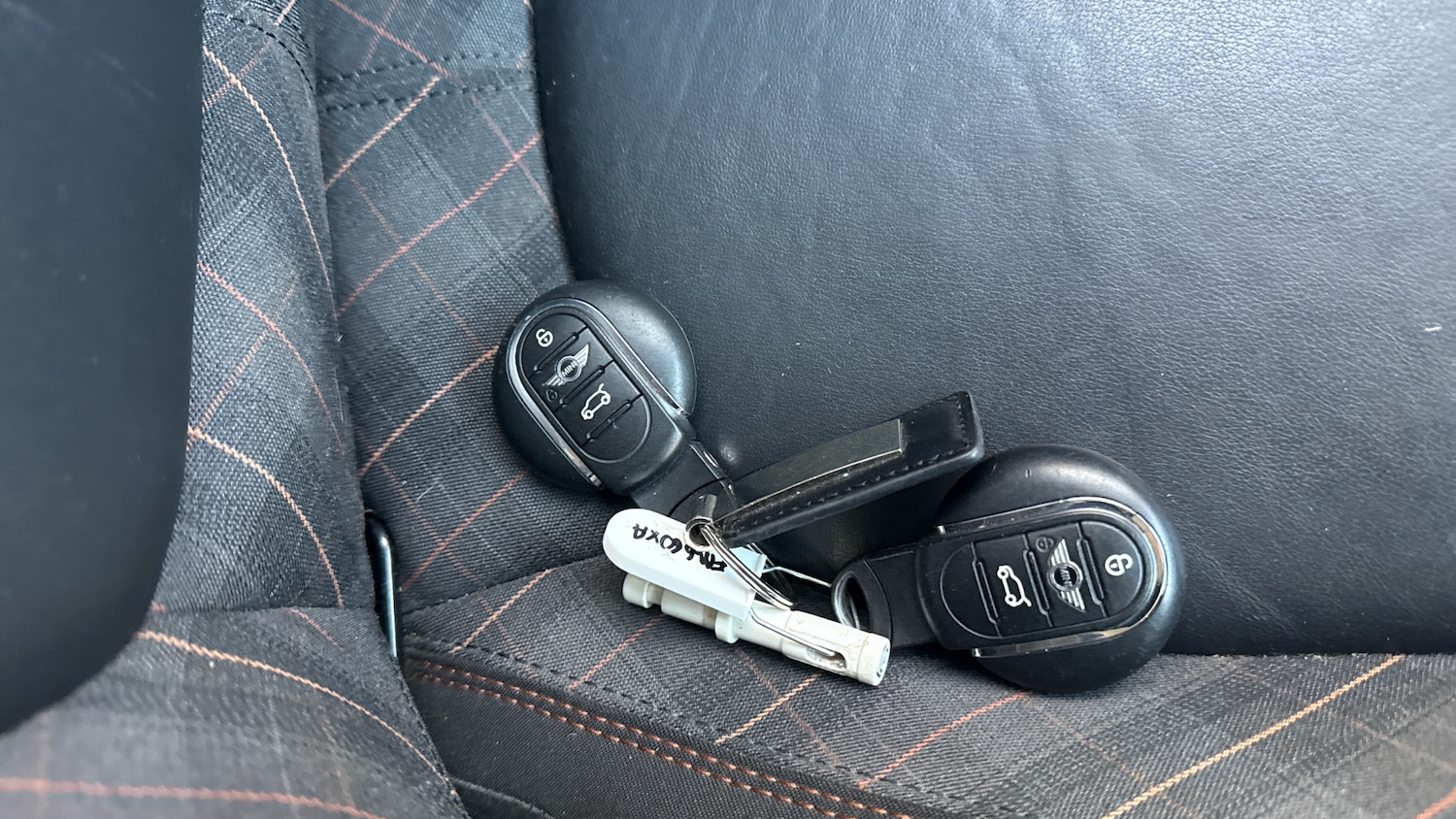 Used MINI Hatch 2017 for sale - 77950277: Photo 31