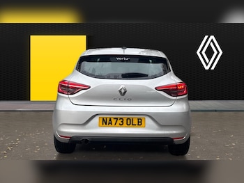 Used Renault Clio 2023 for sale - 76518432: Photo