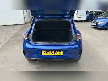 Used Renault Clio 2025 for sale - 78775985: Photo