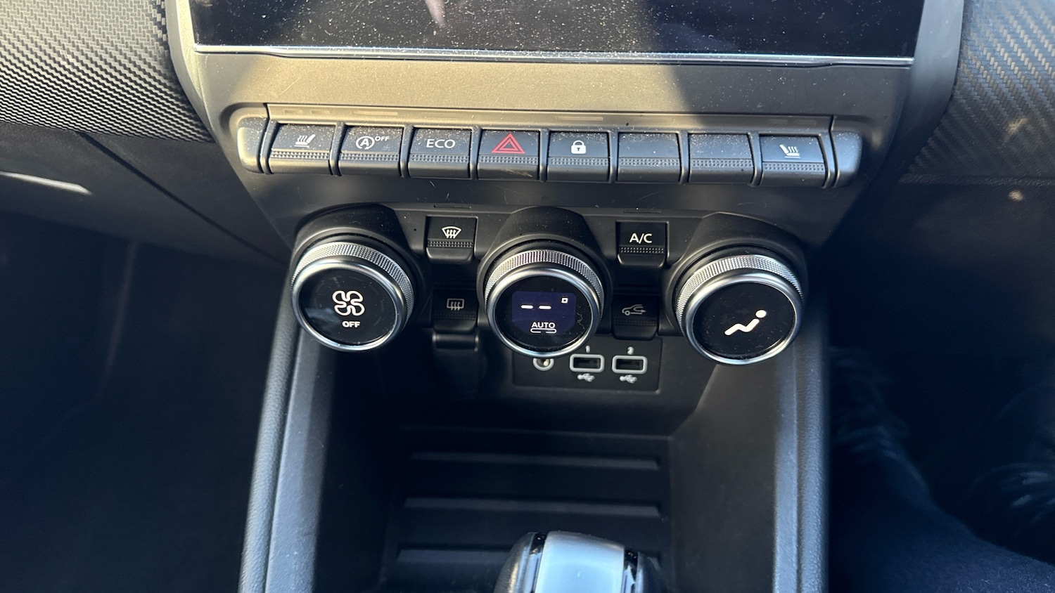 Used Renault Clio 2020 for sale - 76862249: Photo 30