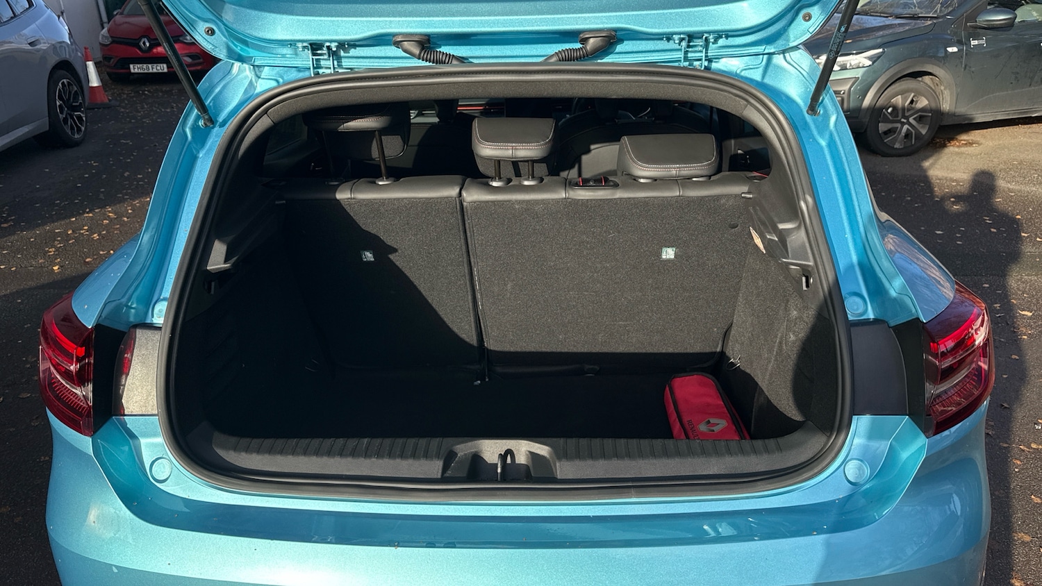 Used Renault Clio 2020 for sale - 76862249: Photo 4