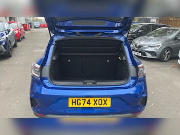 Used Renault Clio 2025 for sale - 76452660: Photo