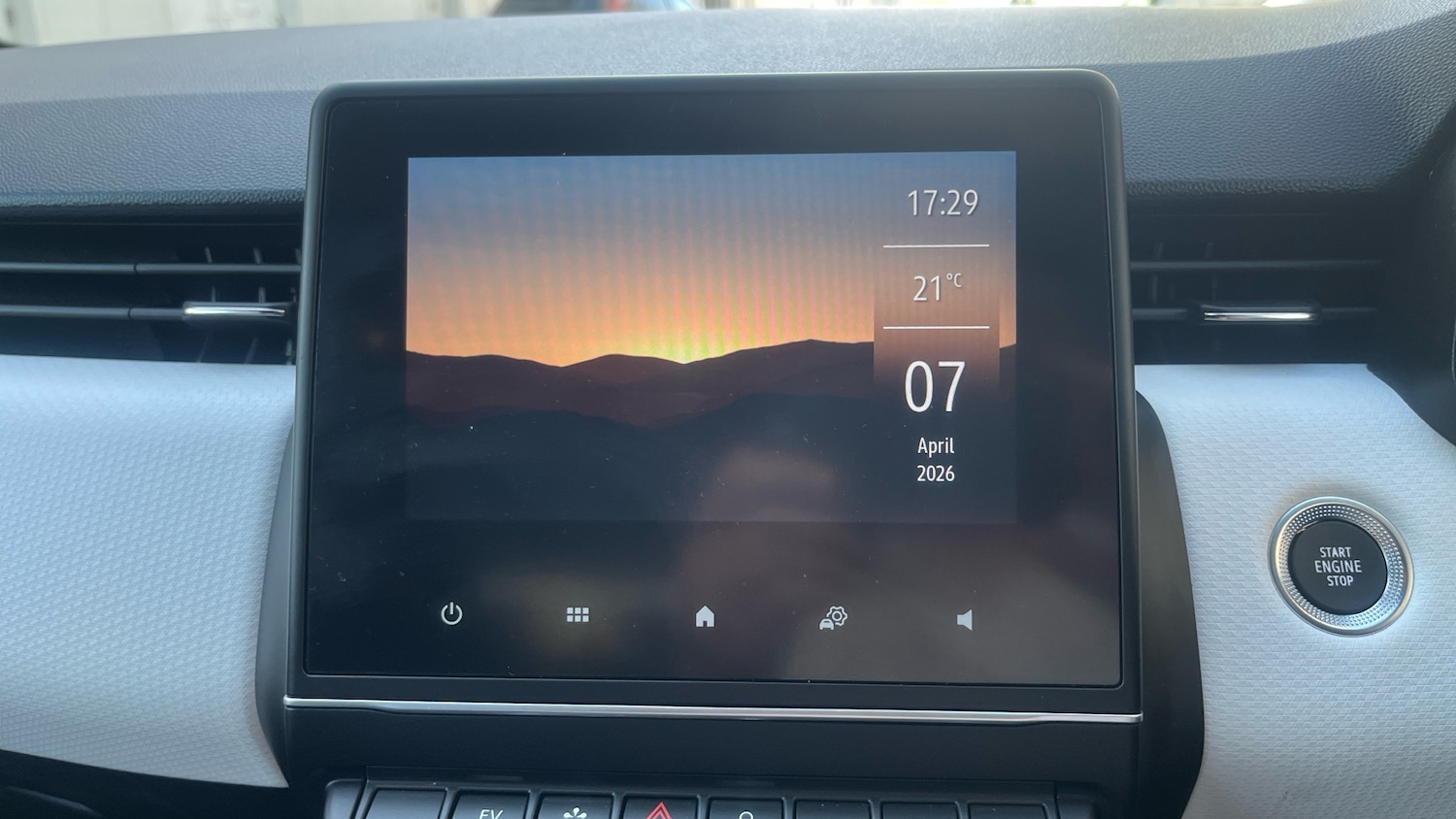 Used Renault Clio 2023 for sale - 78177419: Photo 12