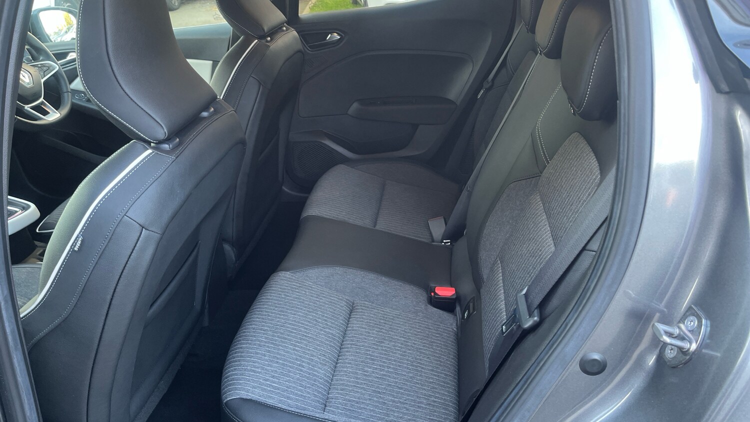 Used Renault Clio 2023 for sale - 78177419: Photo 16