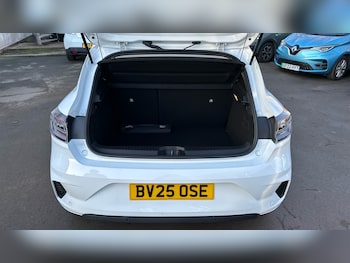 Used Renault Clio 2025 for sale - 77286175: Photo