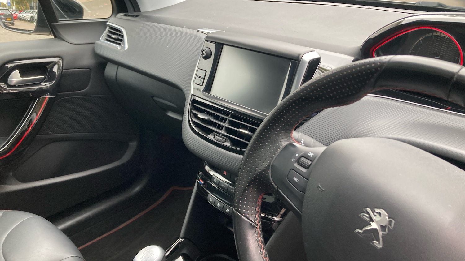 Used Peugeot 2008 2019 for sale - 76426227: Photo 14