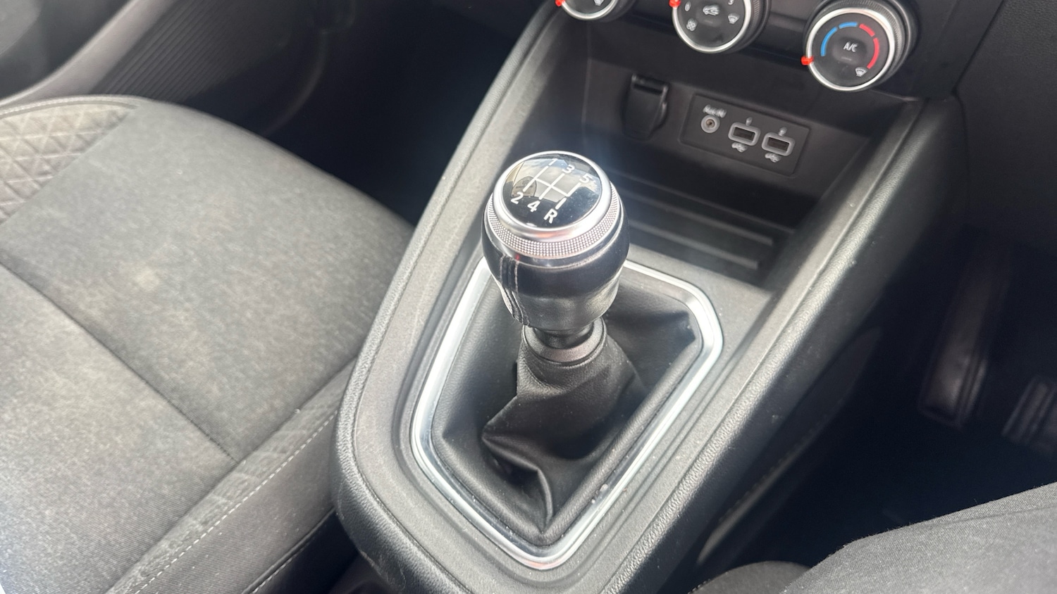 Used Renault Clio 2020 for sale - 77640494: Photo 13