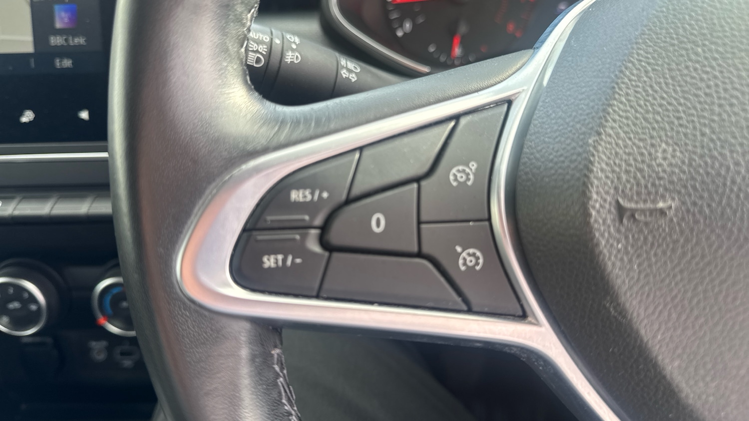 Used Renault Clio 2020 for sale - 77640494: Photo 15