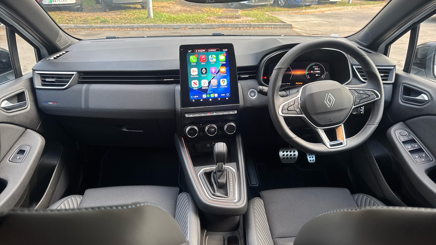 Used Renault Clio 2025 for sale - 76146443: Photo 10