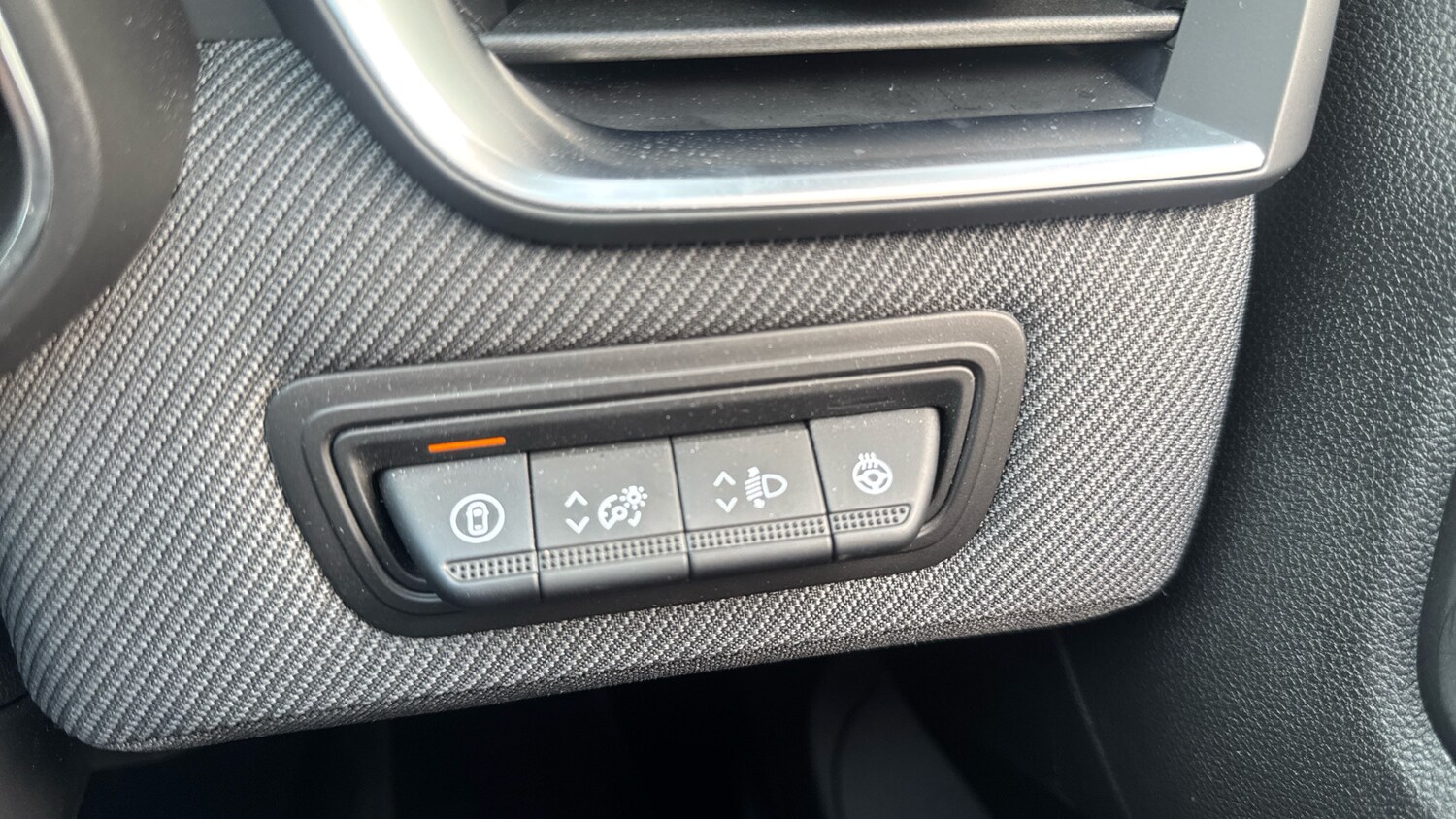 Used Renault Clio 2025 for sale - 76146443: Photo 24