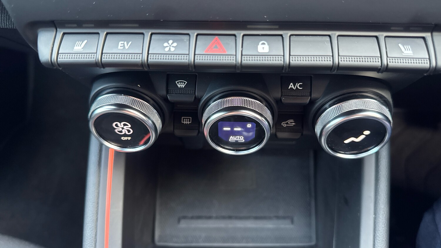 Used Renault Clio 2025 for sale - 76146443: Photo 25