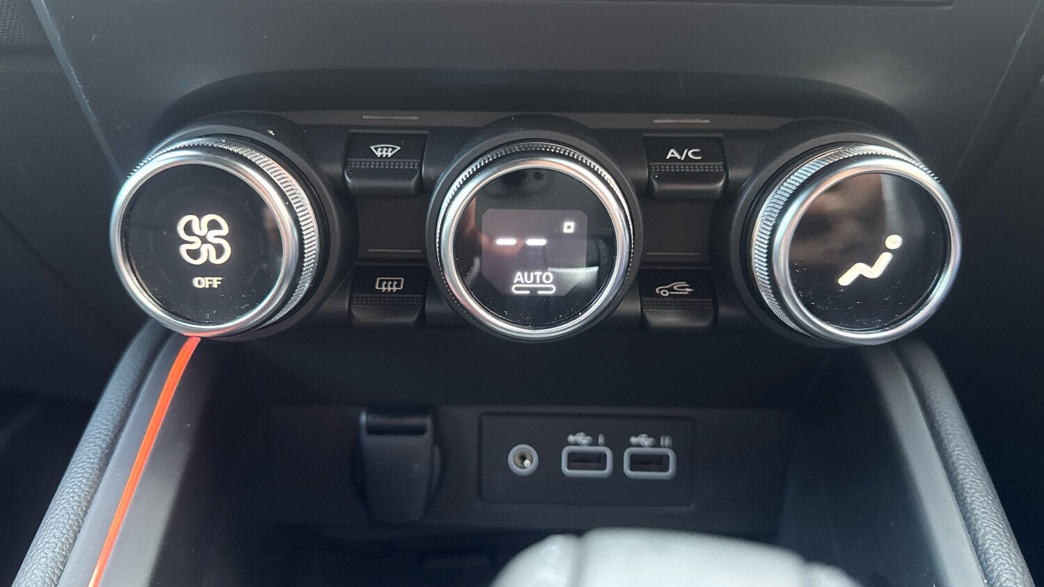 Used Renault Clio 2025 for sale - 76146443: Photo 26