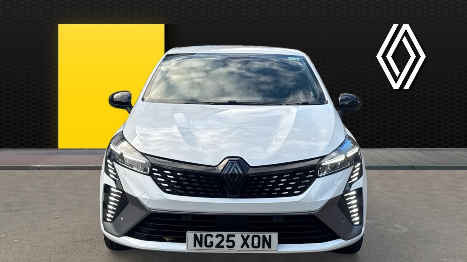 Used Renault Clio 2025 for sale - 76146443: Photo 3