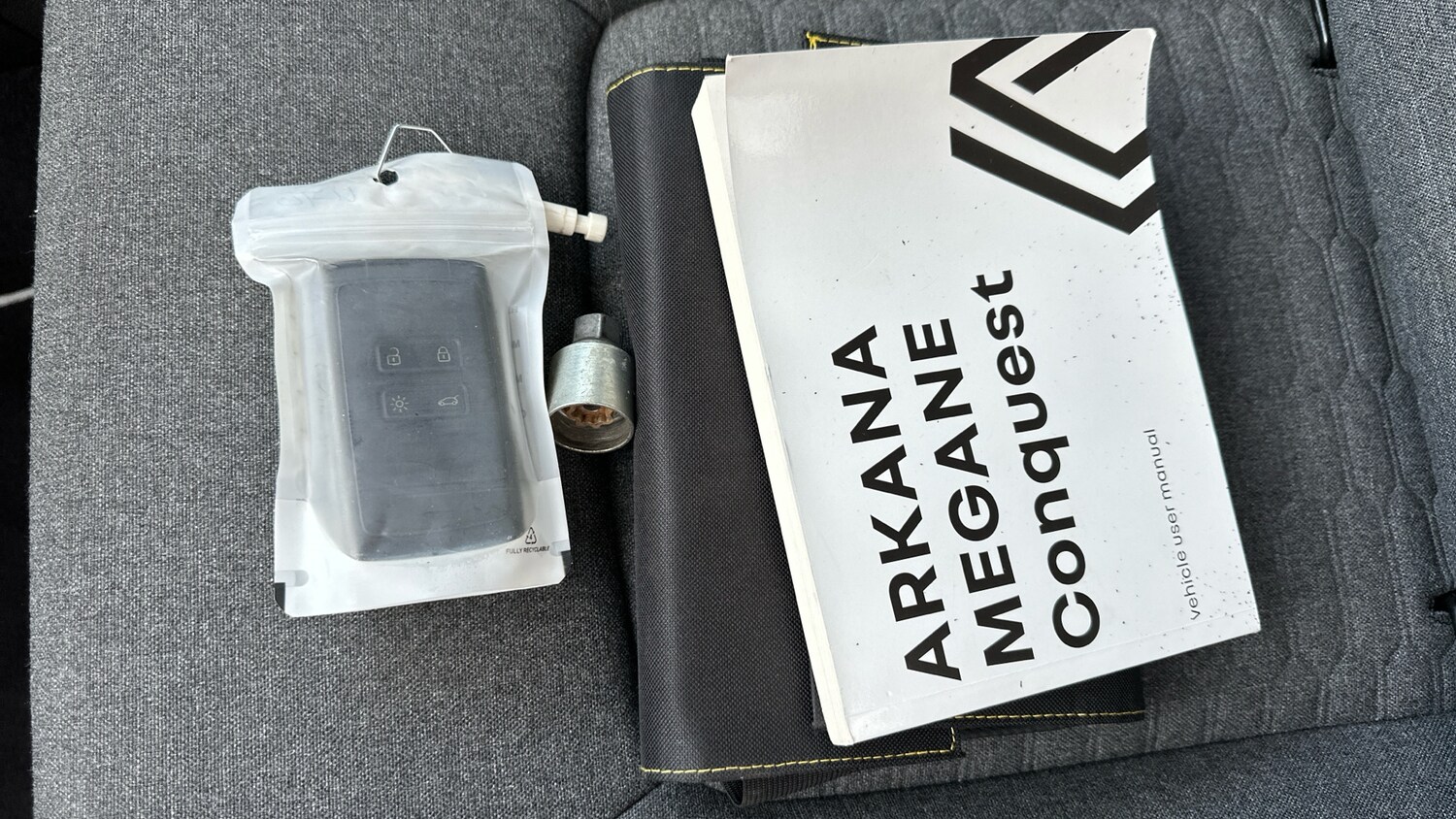 Used Renault Zoe 2022 for sale - 78070197: Photo 32