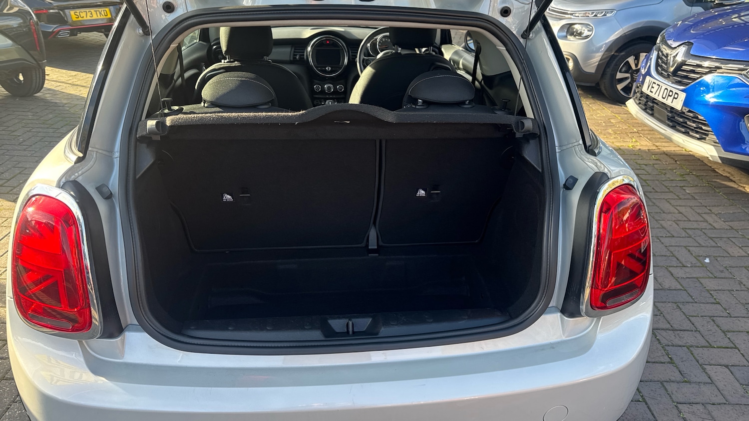 Used MINI Hatch 2019 for sale - 76519255: Photo 4
