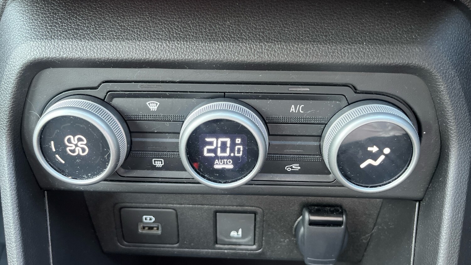 Used Dacia Sandero Stepway 2024 for sale - 78161789: Photo 28