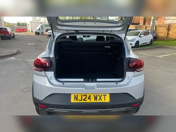 Used Dacia Sandero Stepway 2024 for sale - 78161789: Photo