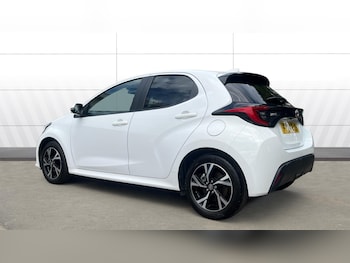 Used Toyota Yaris 2024 for sale - 78932616: Photo