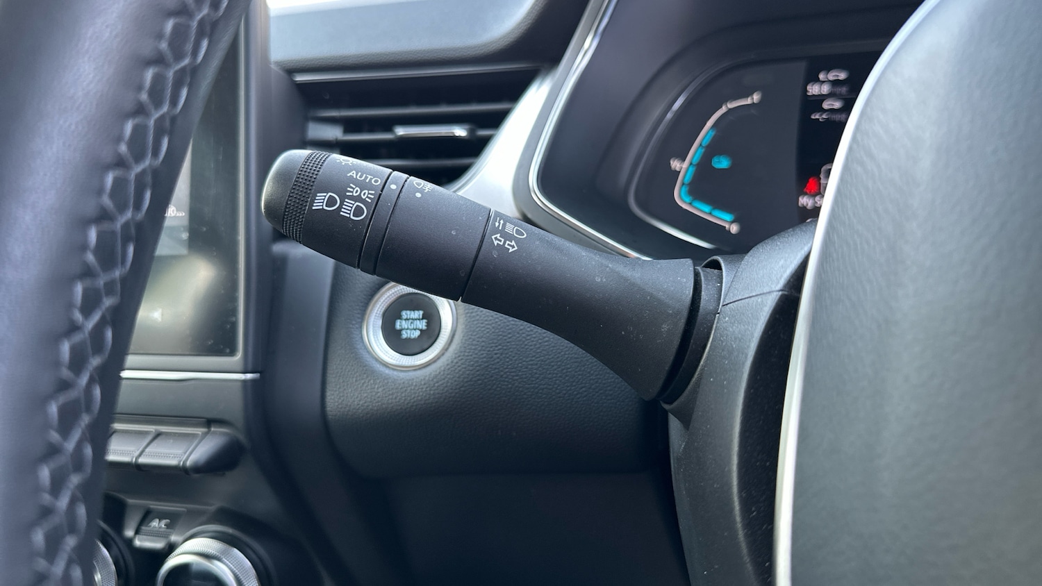 Used Renault Captur 2022 for sale - 78084354: Photo 17