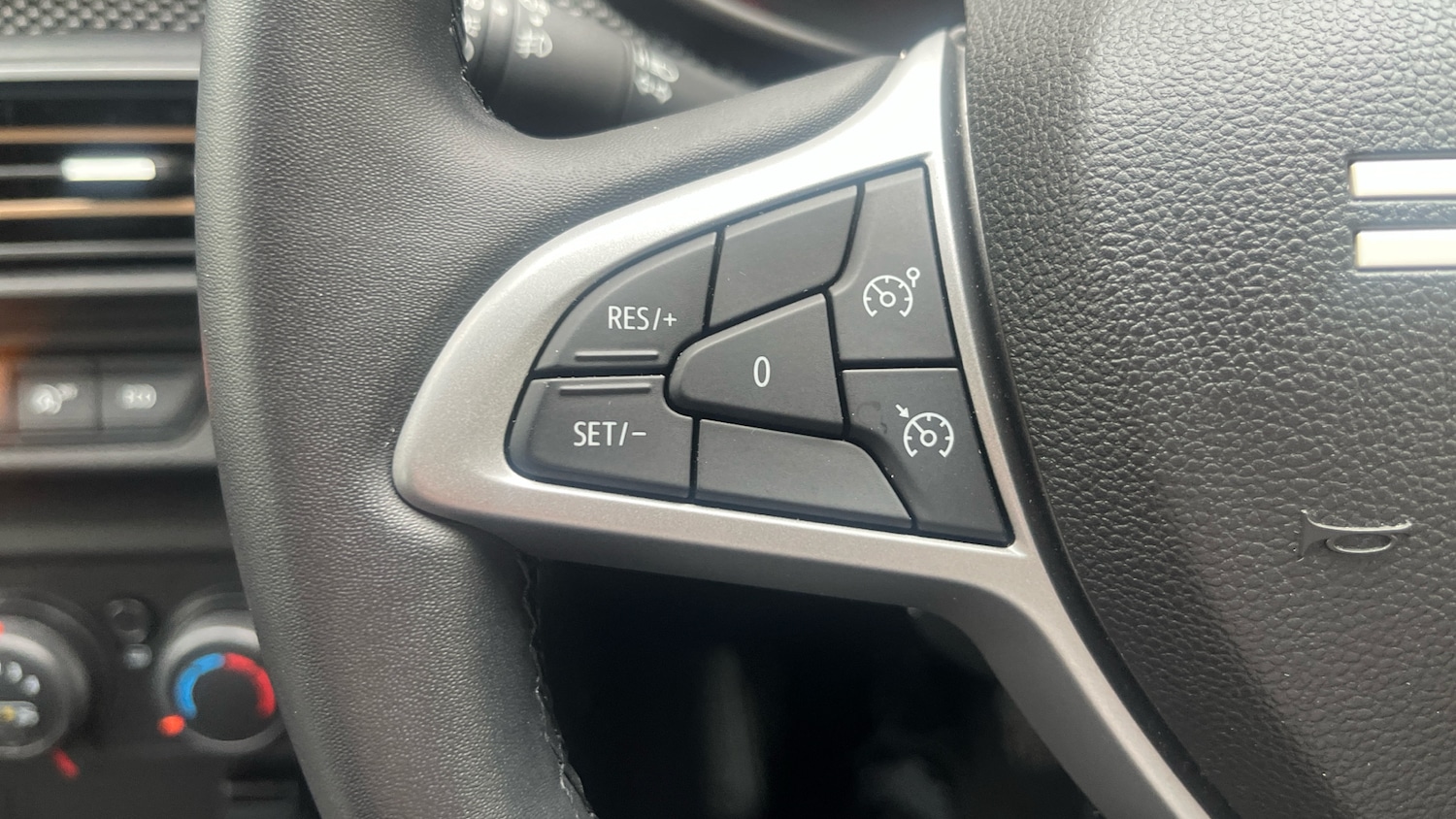 Used Dacia Sandero Stepway 2024 for sale - 76319548: Photo 27