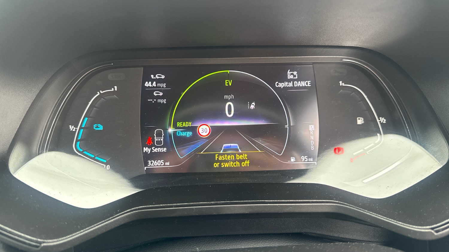 Used Renault Clio 2022 for sale - 77732300: Photo 18