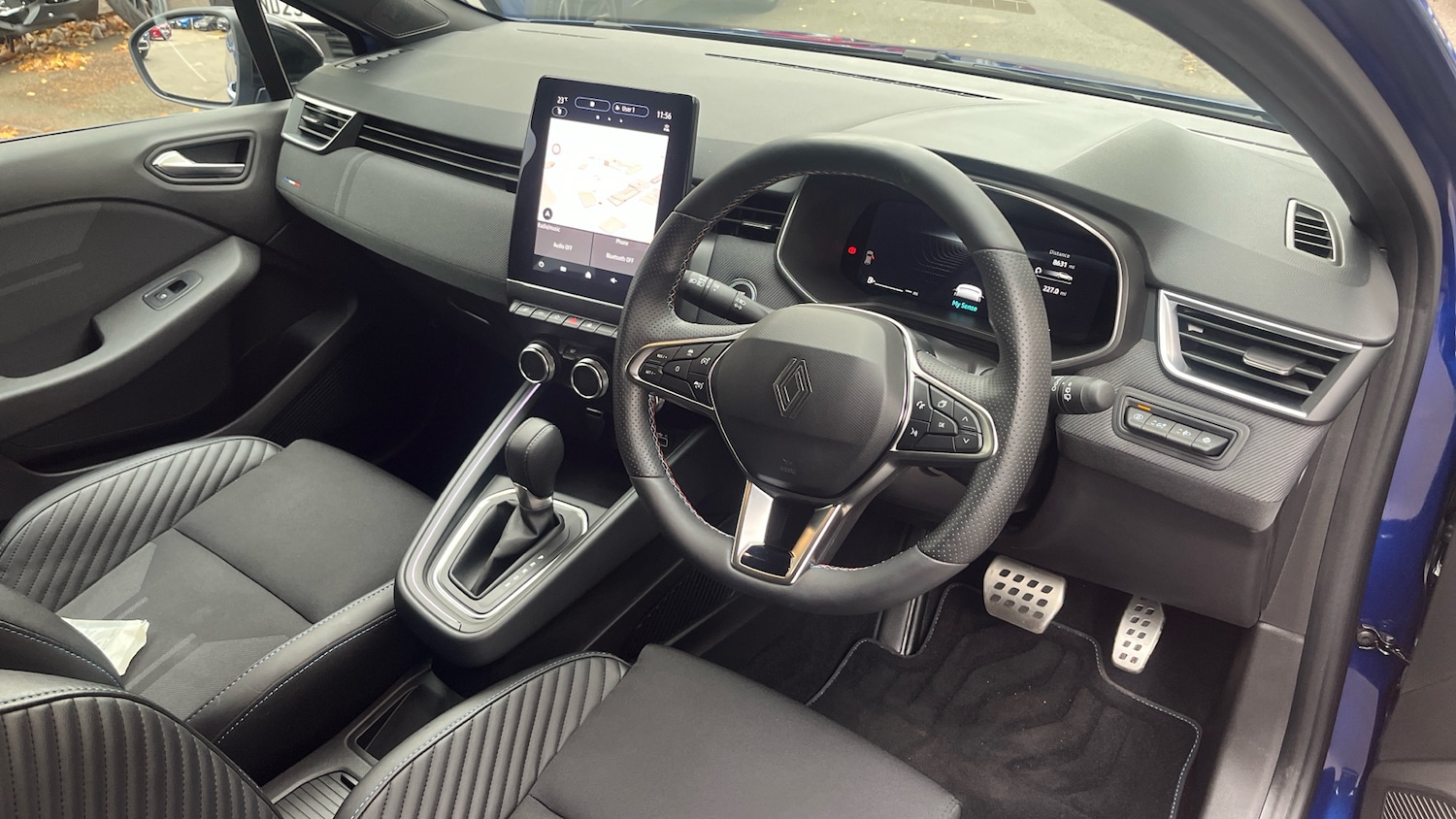 Used Renault Clio 2025 for sale - 76643248: Photo 11