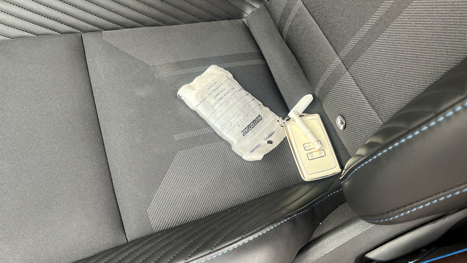 Used Renault Clio 2025 for sale - 76643248: Photo 28