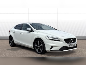 Used Volvo V40 2019 for sale - 79477977: Photo