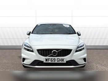 Used Volvo V40 2019 for sale - 79477977: Photo