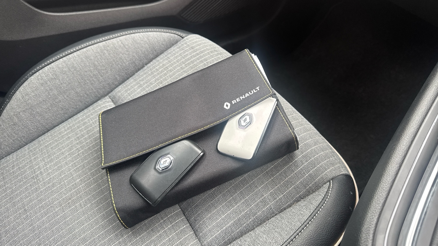 Used Renault Clio 2022 for sale - 77883743: Photo 23