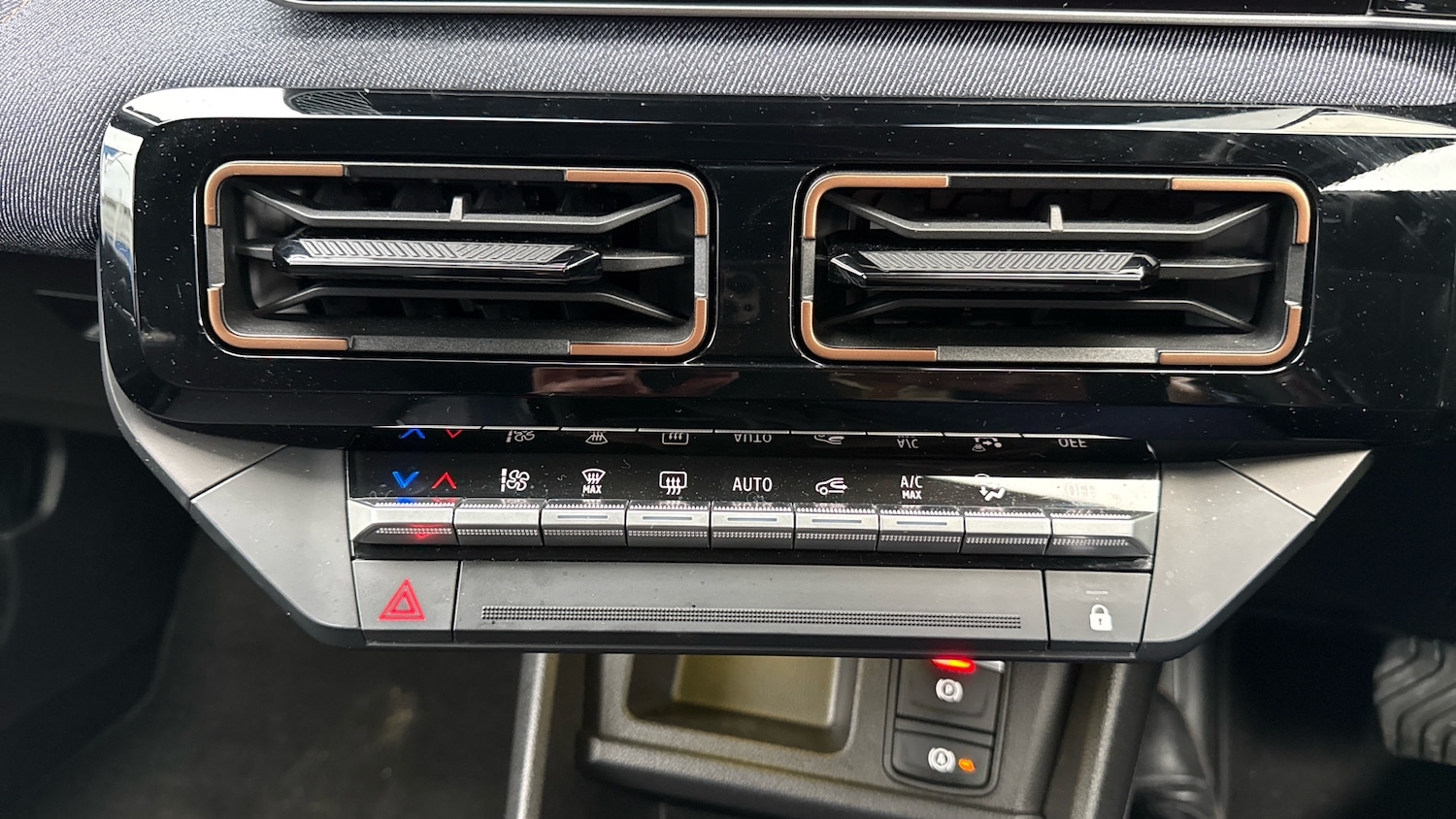 Used Renault 4 2025 for sale - 76932096: Photo 27