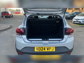 Used Dacia Sandero Stepway 2024 for sale - 78161790: Photo