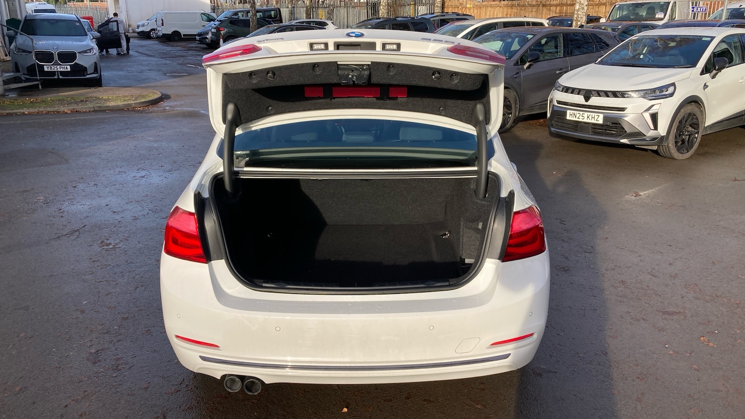 Used BMW 3 Series 2017 for sale - 77007961: Photo 6