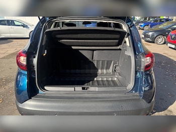 Used Renault Captur 2019 for sale - 76393396: Photo