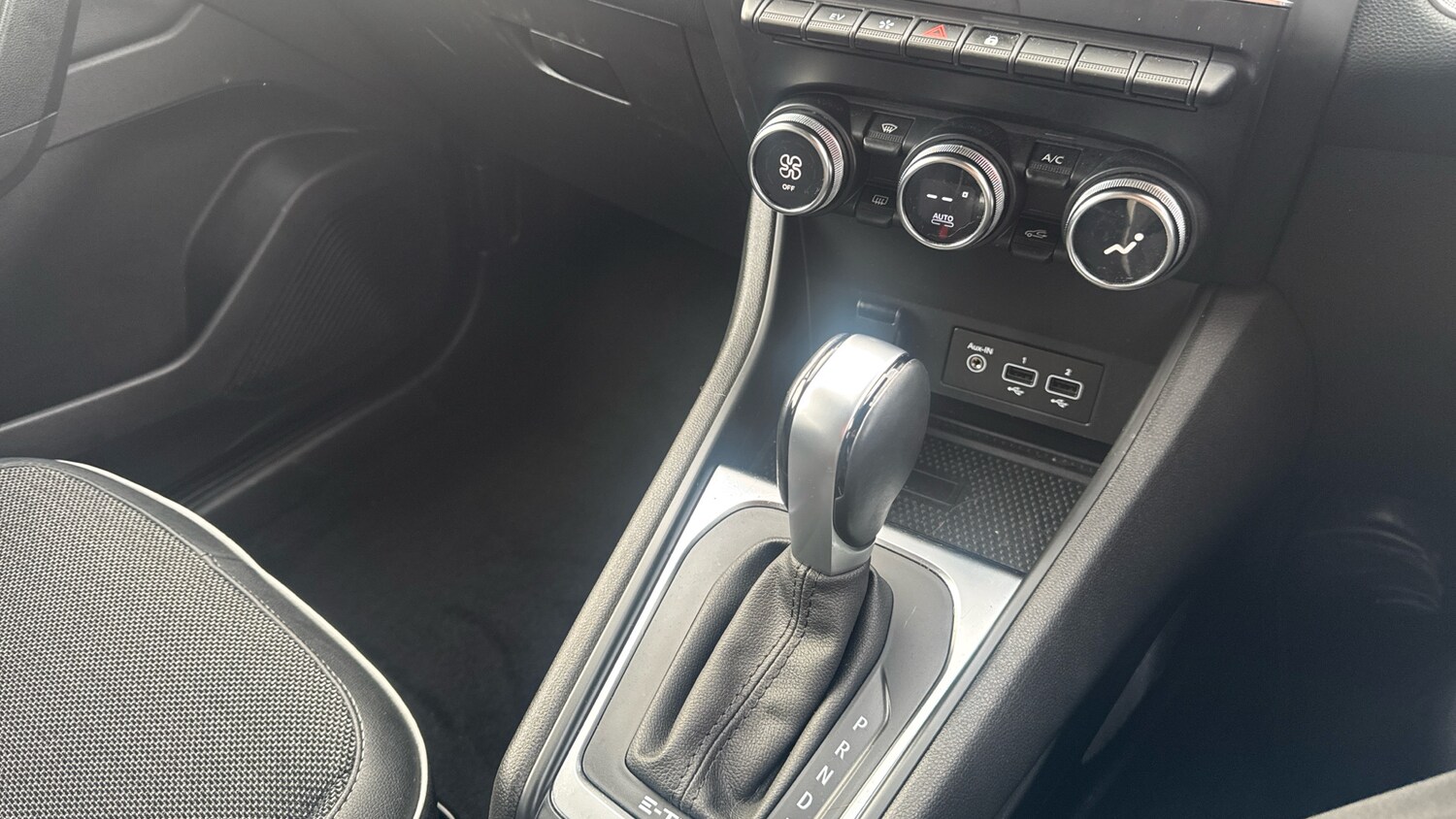 Used Renault Captur 2022 for sale - 77638730: Photo 13