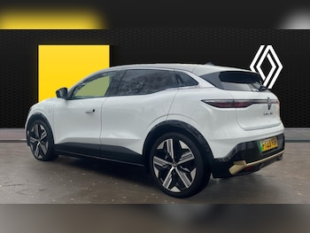 Used Renault Megane E Tech 2023 for sale - 76722710: Photo