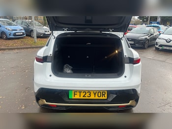 Used Renault Megane E Tech 2023 for sale - 76722710: Photo