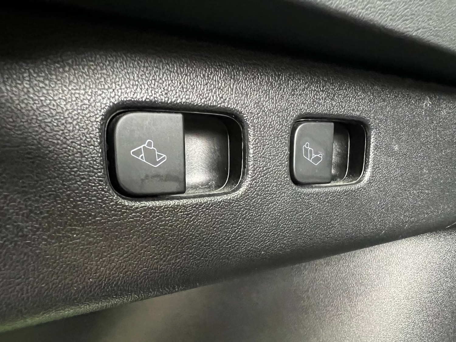 Used Tesla Model Y 2023 for sale - 77650311: Photo 14