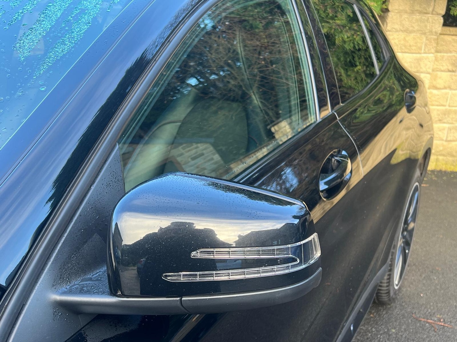 Used Mercedes-Benz GLA 2018 for sale - 77650559: Photo 2