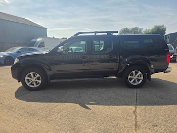 Used Nissan Navara 2014 for sale - 79357306: Photo