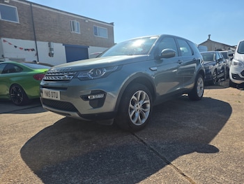 Used Land Rover Discovery Sport 2015 for sale - 79089644: Photo
