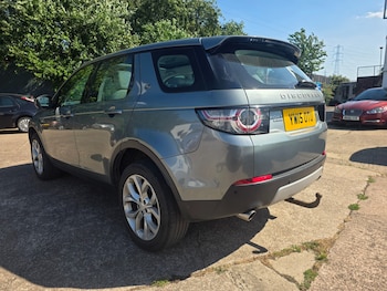 Used Land Rover Discovery Sport 2015 for sale - 79089644: Photo