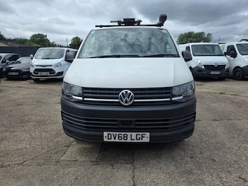 Used Volkswagen Transporter 2018 for sale - 78767596: Photo