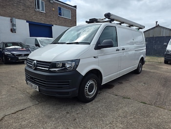 Used Volkswagen Transporter 2018 for sale - 78767596: Photo