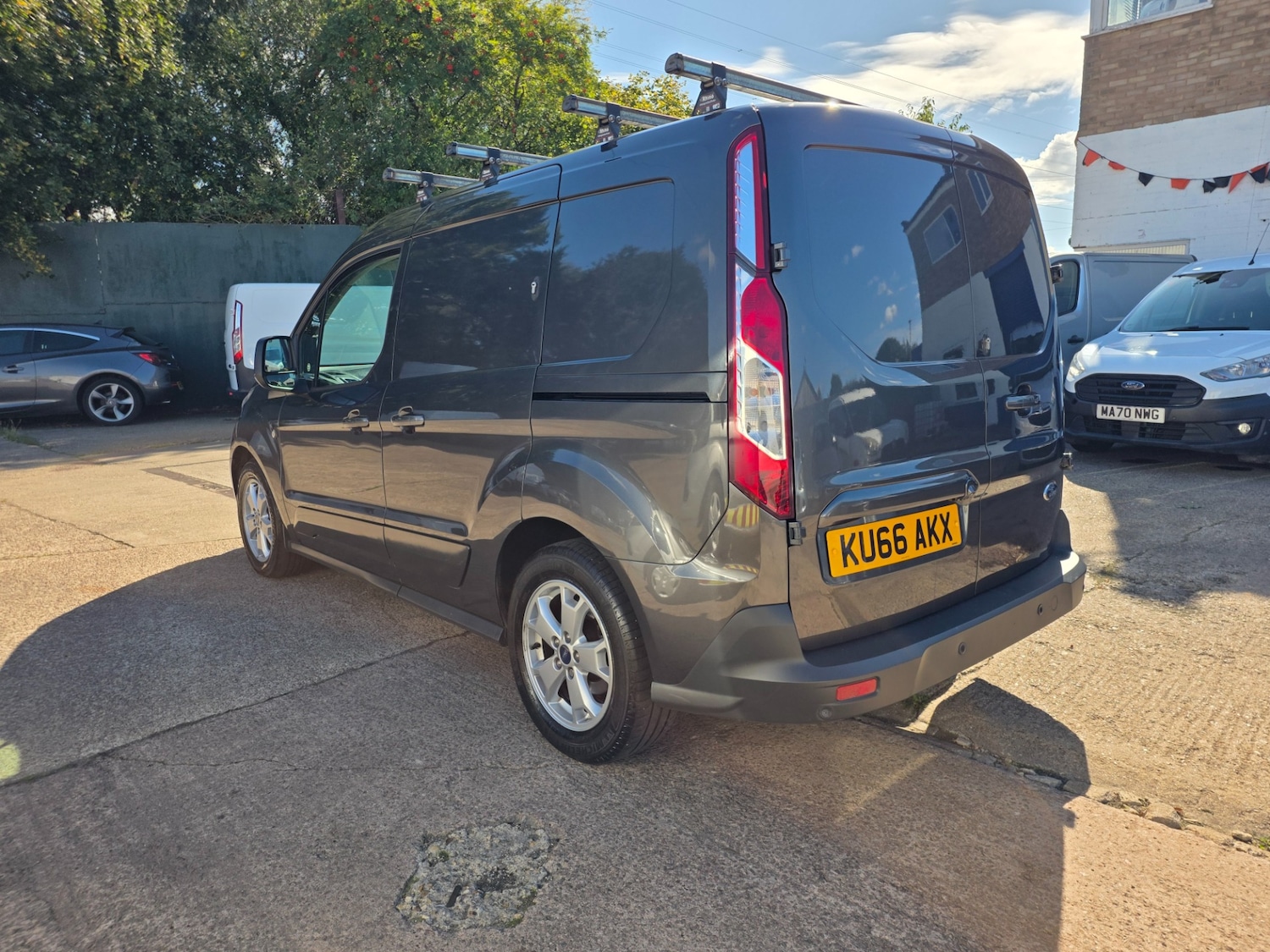 Used Ford Transit Connect 2016 for sale - 76036510: Photo 4