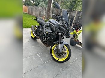 Used Yamaha MT-10 2017 for sale - bike-78093806: Photo